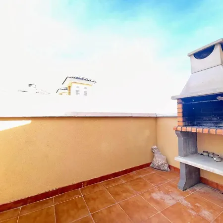 Holiday home Pleasant 4 Bedroom Townhouse With Com Pool Vm7