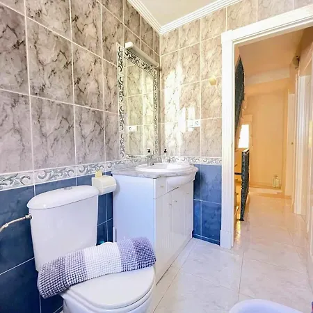 Pleasant 4 Bedroom Townhouse With Com Pool Vm7 Holiday home