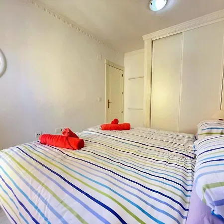 Pleasant 4 Bedroom Townhouse With Com Pool Vm7 Holiday home *