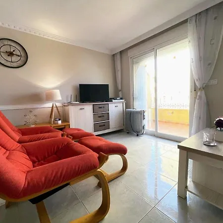 Holiday home Pleasant 4 Bedroom Townhouse With Com Pool Vm7