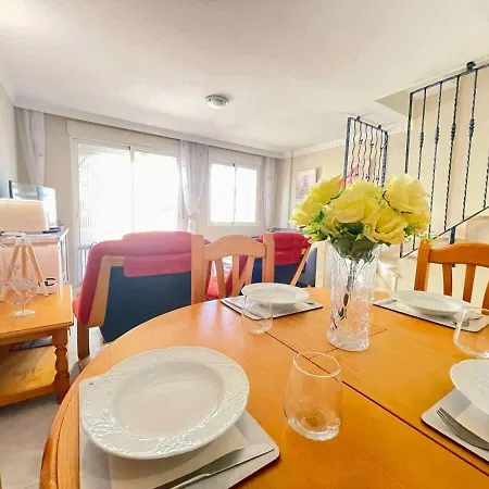 Holiday home Pleasant 4 Bedroom Townhouse With Com Pool Vm7 *
